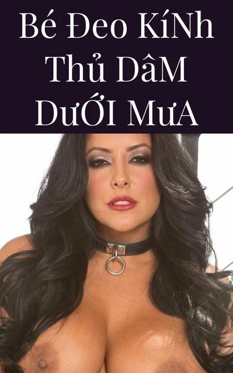 Bé Đeo Kính Thủ Dâm Dưới Mưa